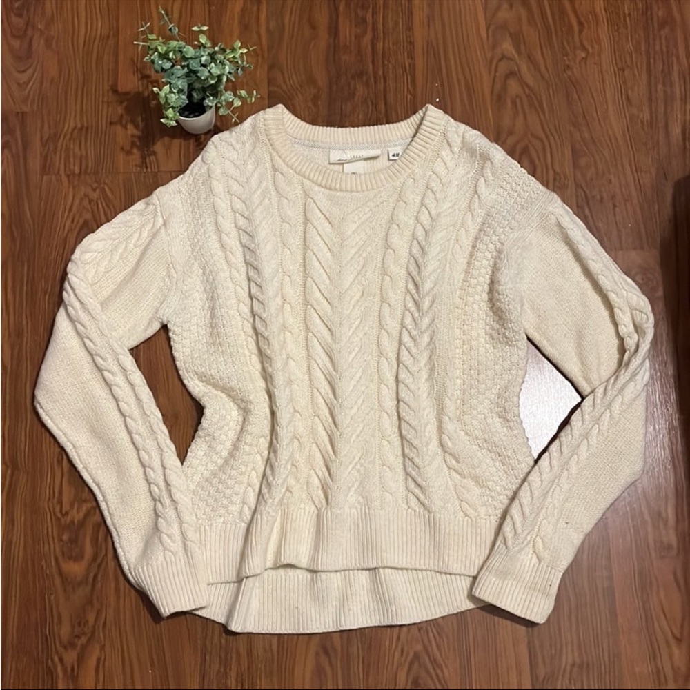 Sweater Bundle Size Small - image 4